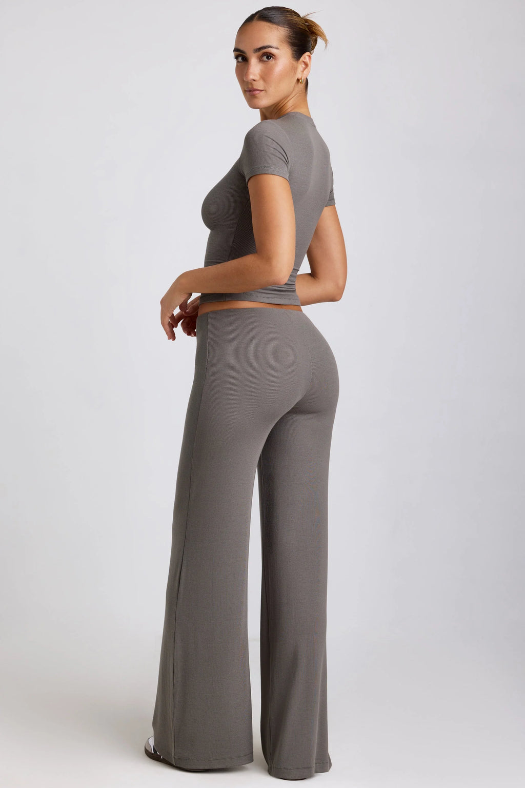 Petite Mid Rise Wide Leg Trouser in Grey