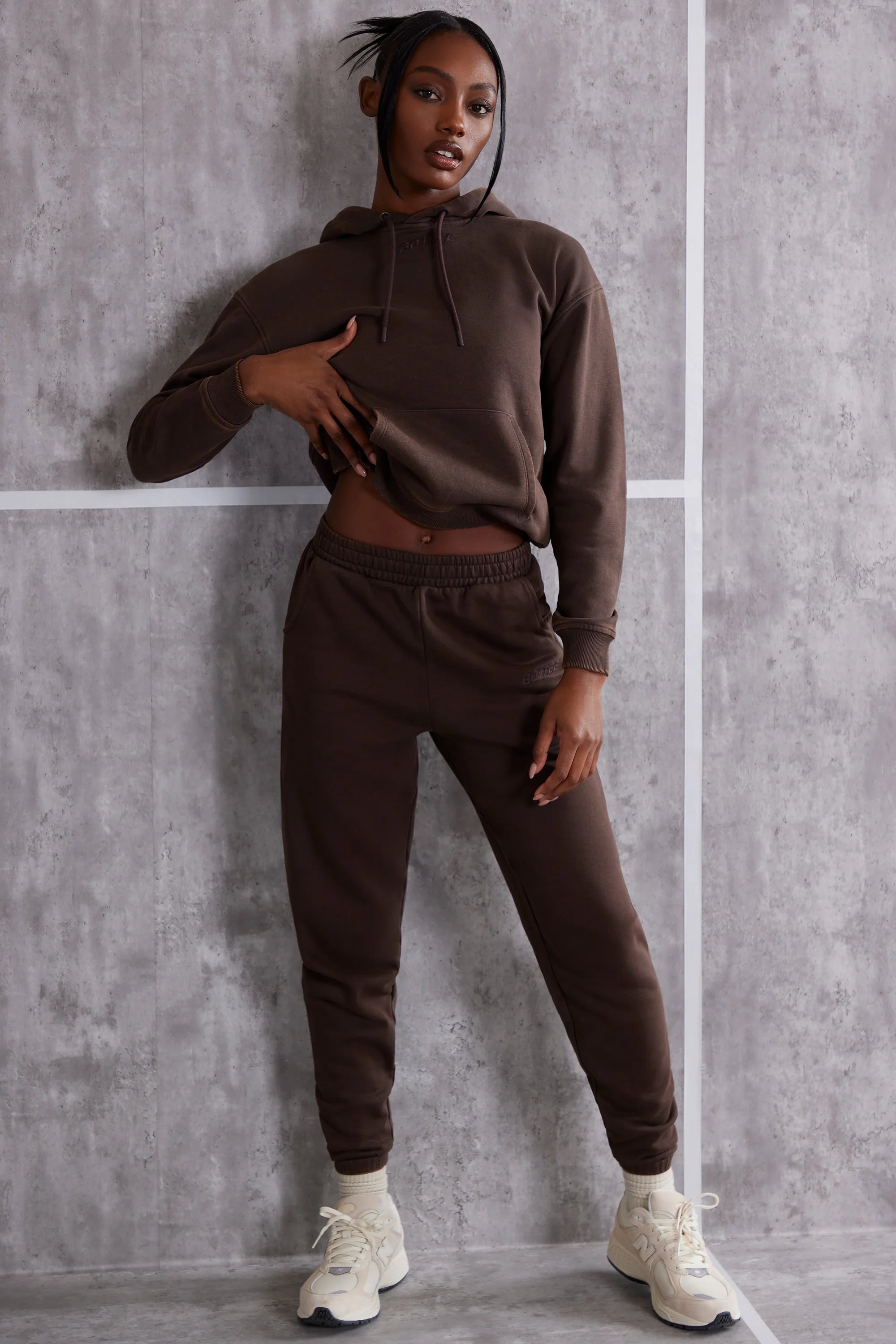 Petite High Waist Cuffed Joggers in Brown