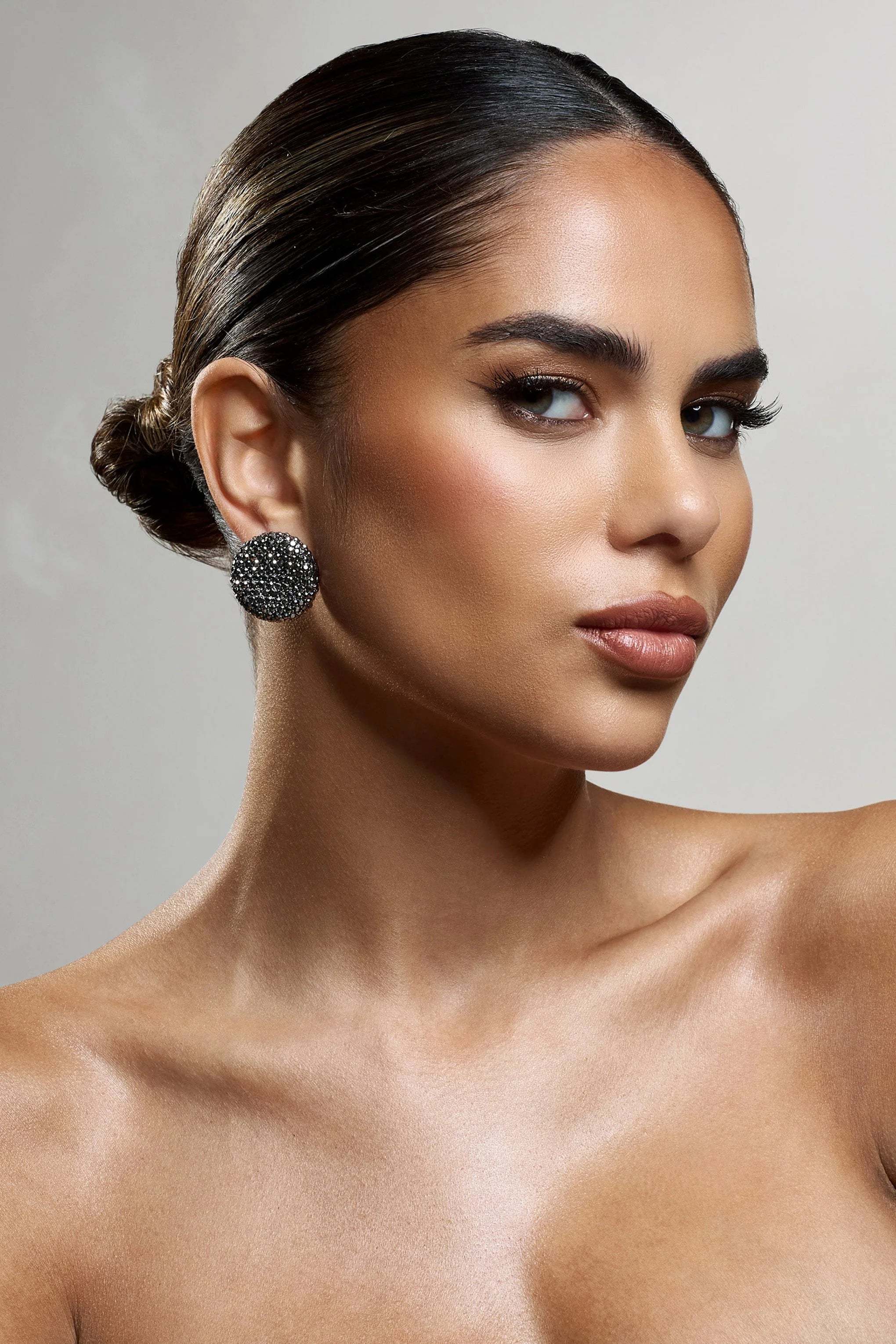 Svana | Grey Diamante Disc Earrings
