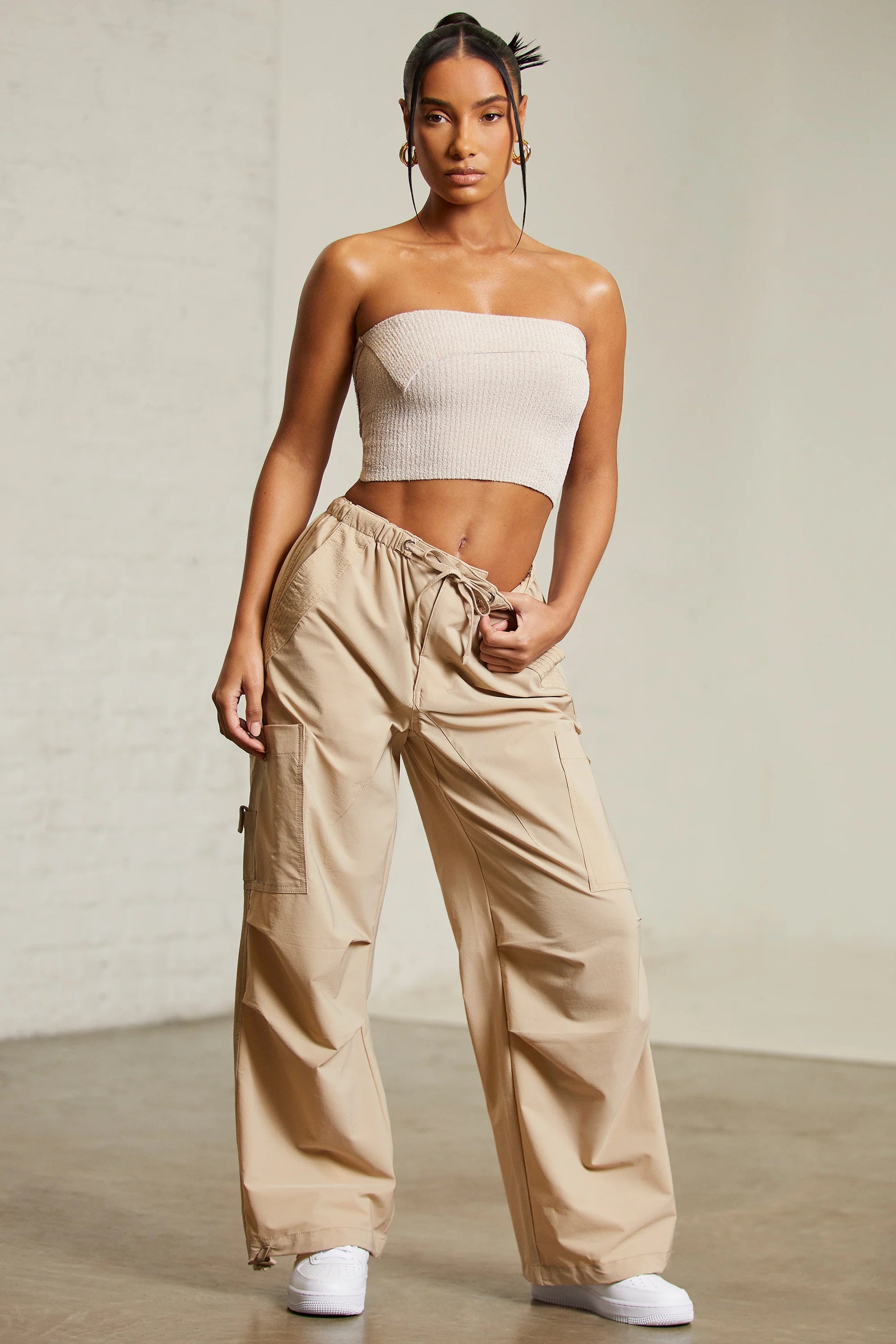 Petite Wide Leg Cargo Trousers in Beige