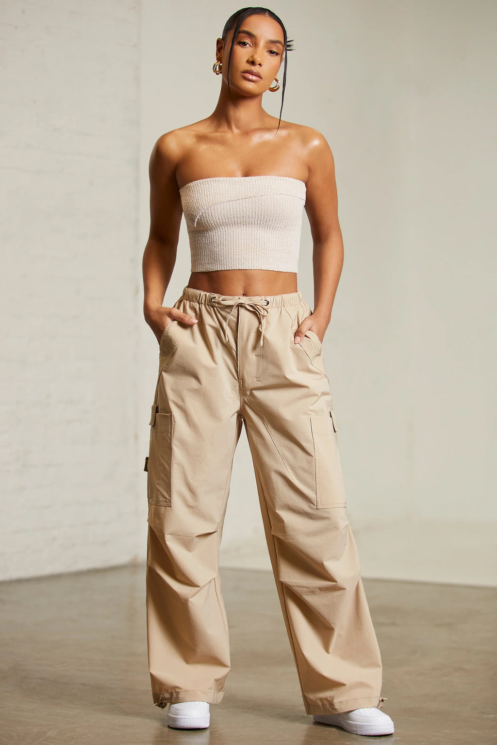 Petite Wide Leg Cargo Trousers in Beige