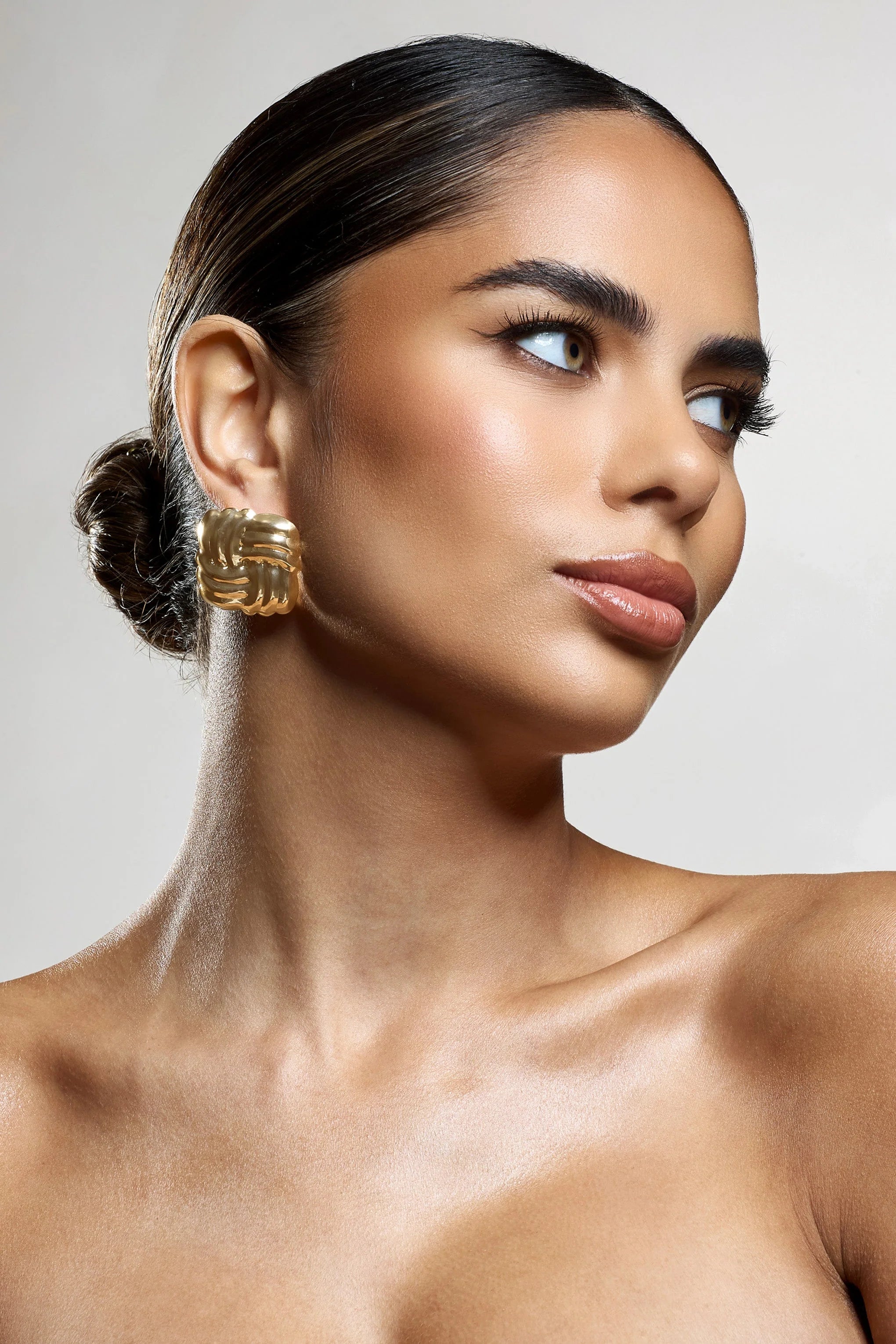 Maine | Gold Knotted Square Earrings