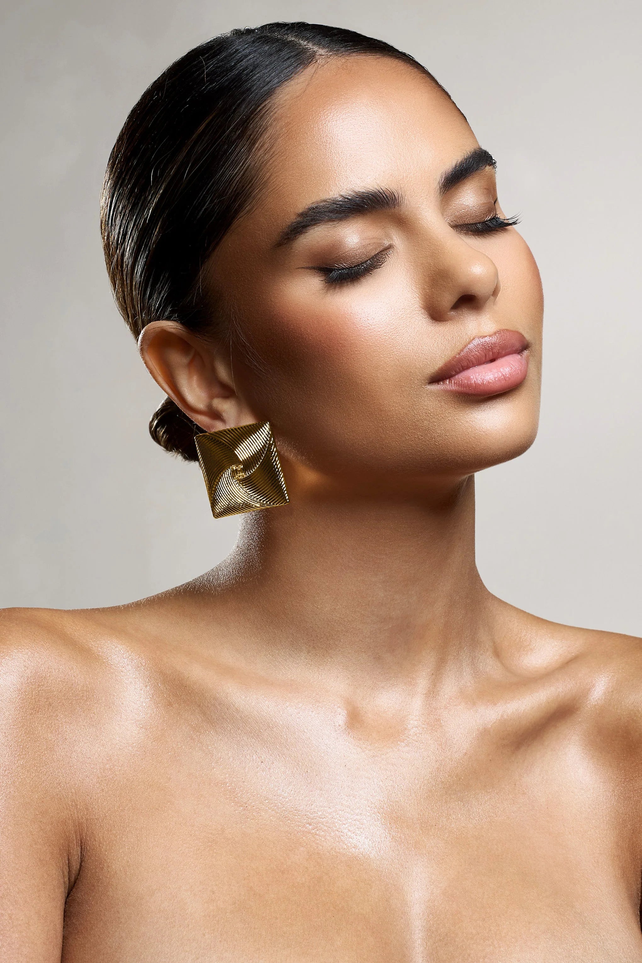 Coa | Gold Ribbed Diamante Square Earrings