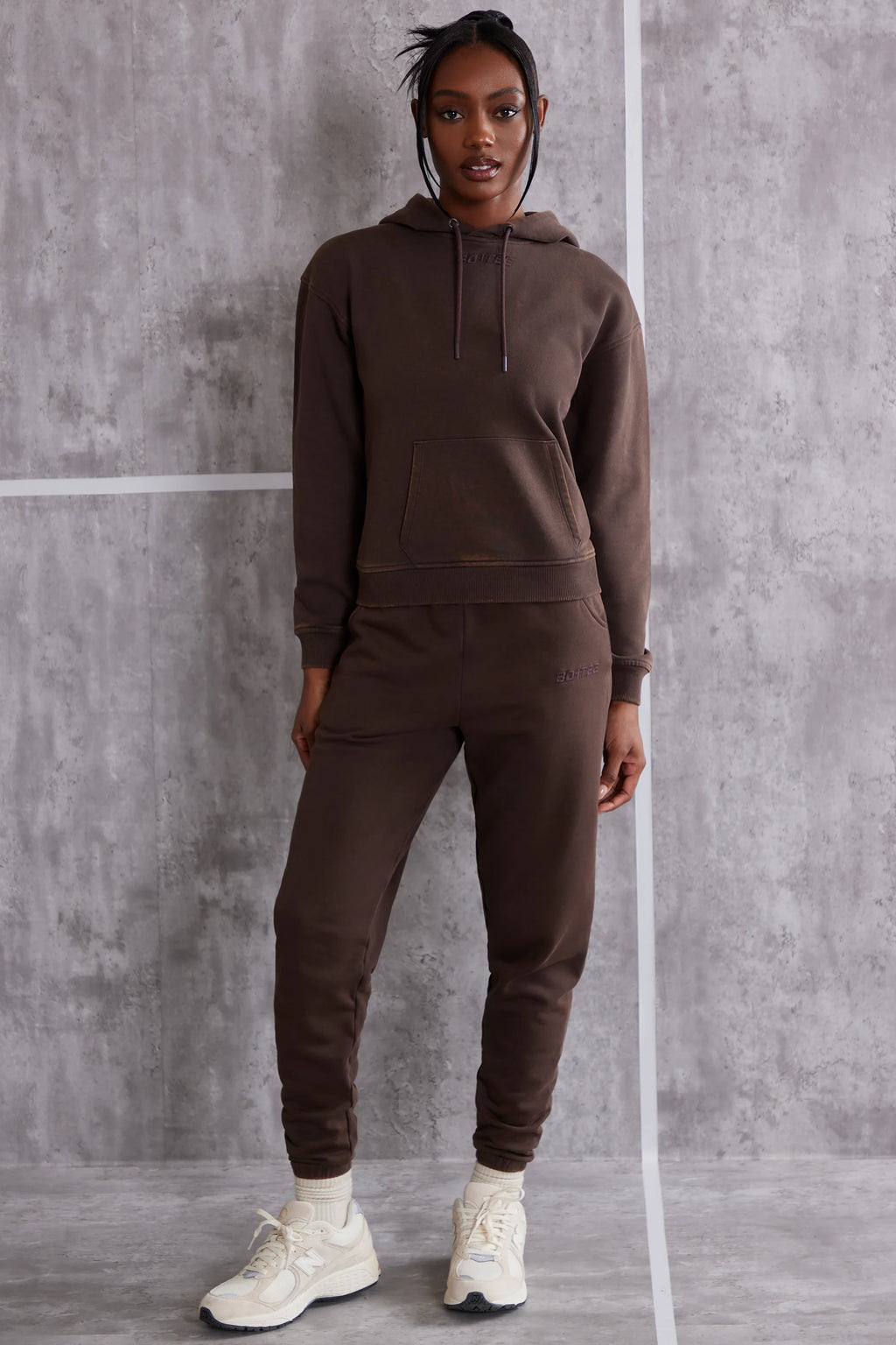 Petite High Waist Cuffed Joggers in Brown