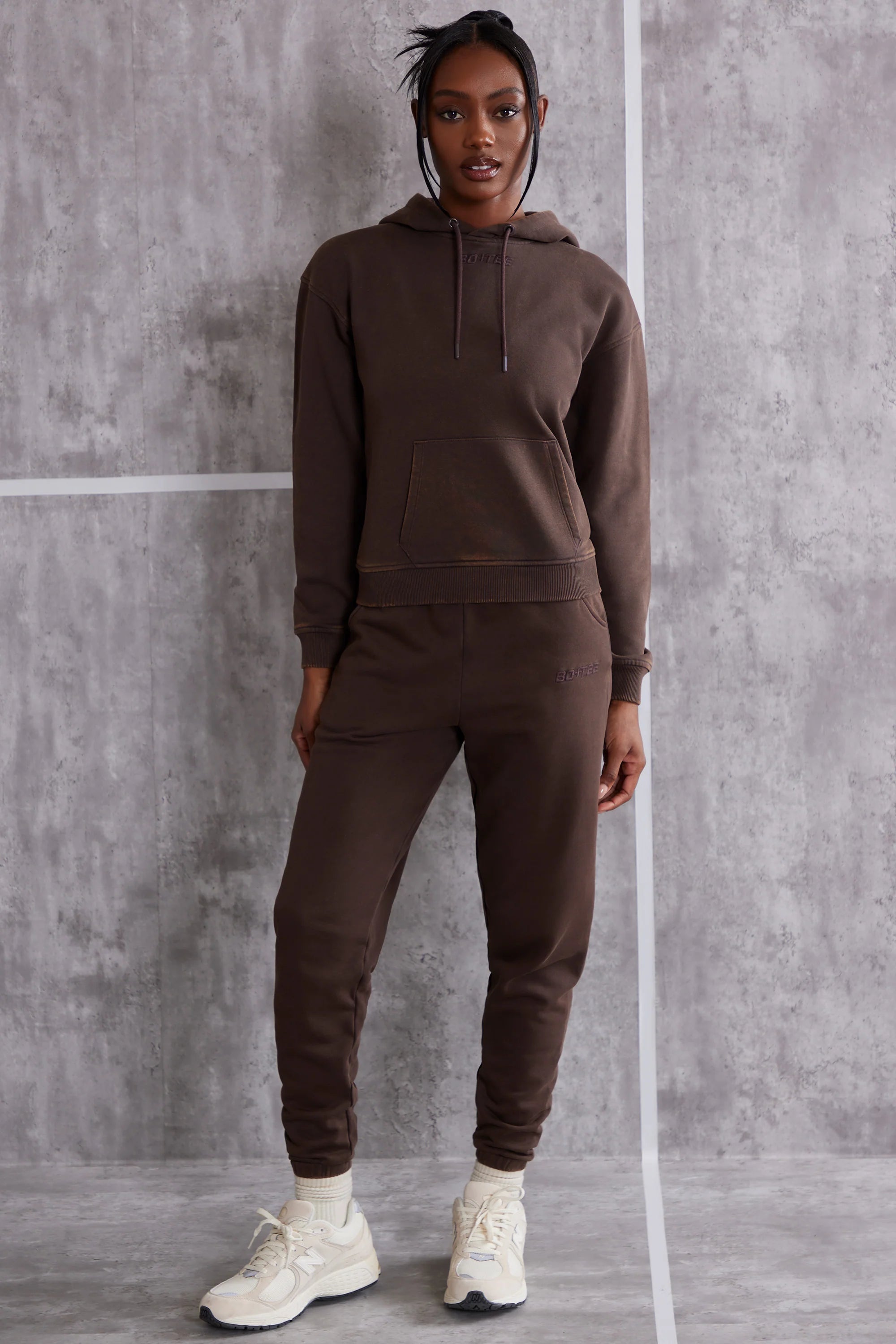Petite High Waist Cuffed Joggers in Brown