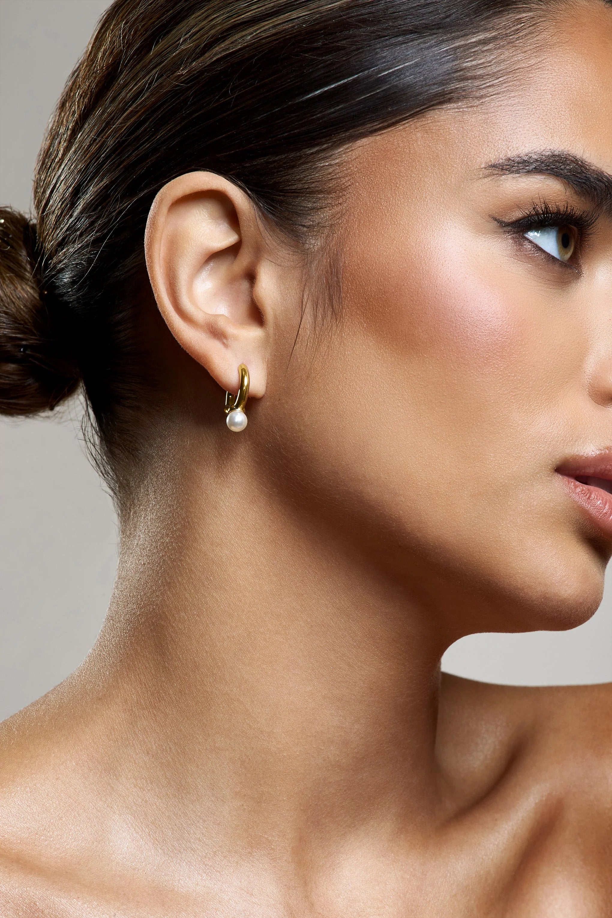 Gloss | Gold Pearl Small Hoop Earrings