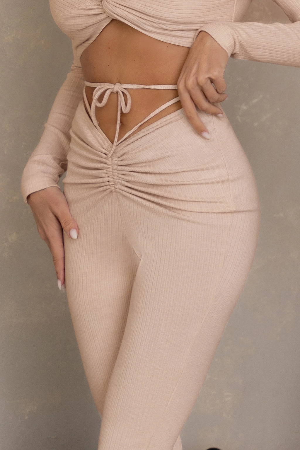Take Off | Cream Ribbed Ruched Detail Leggings
