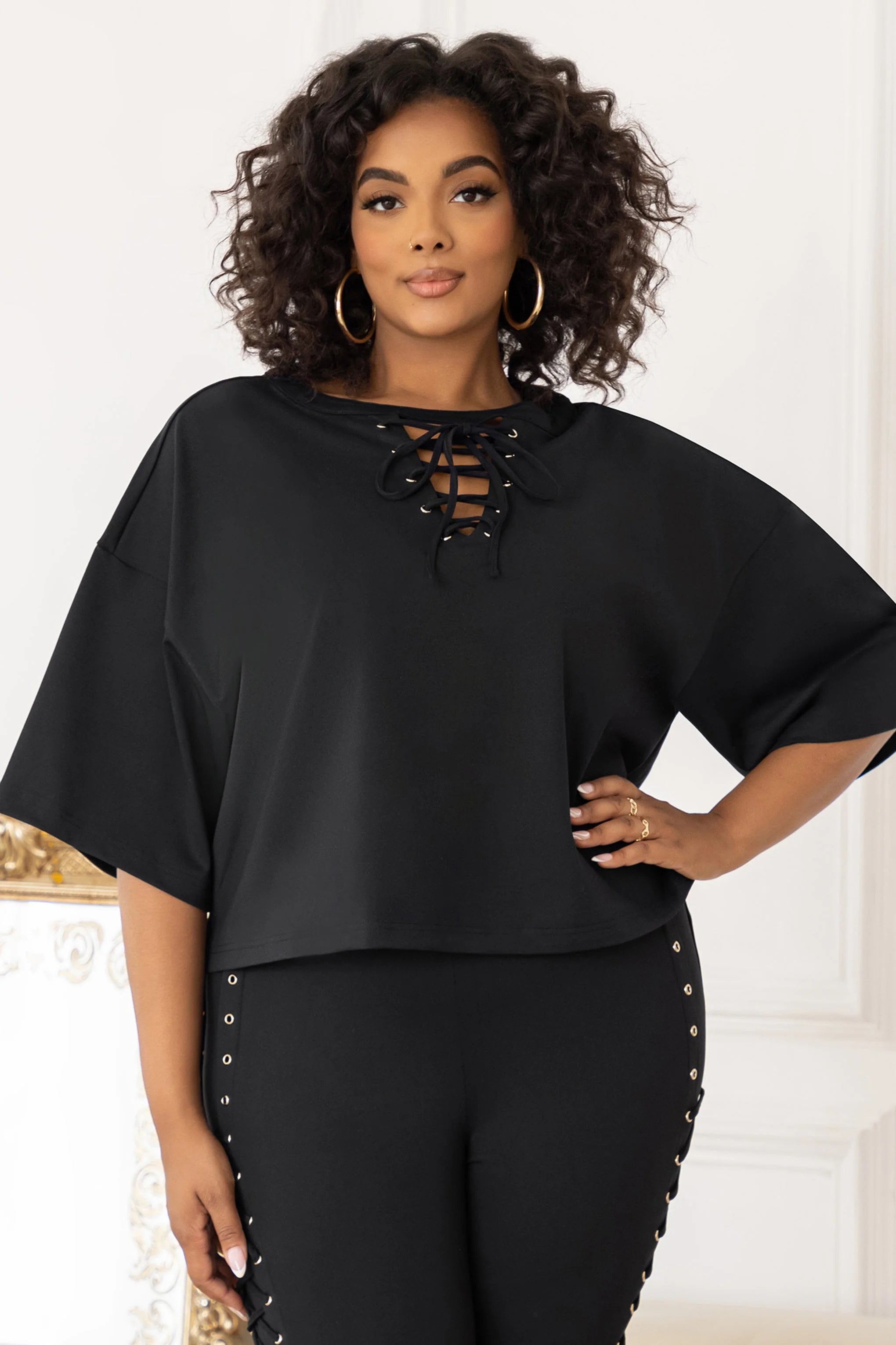 Stepping Out | Plus Black Lace-Up Detail Cropped T-shirt