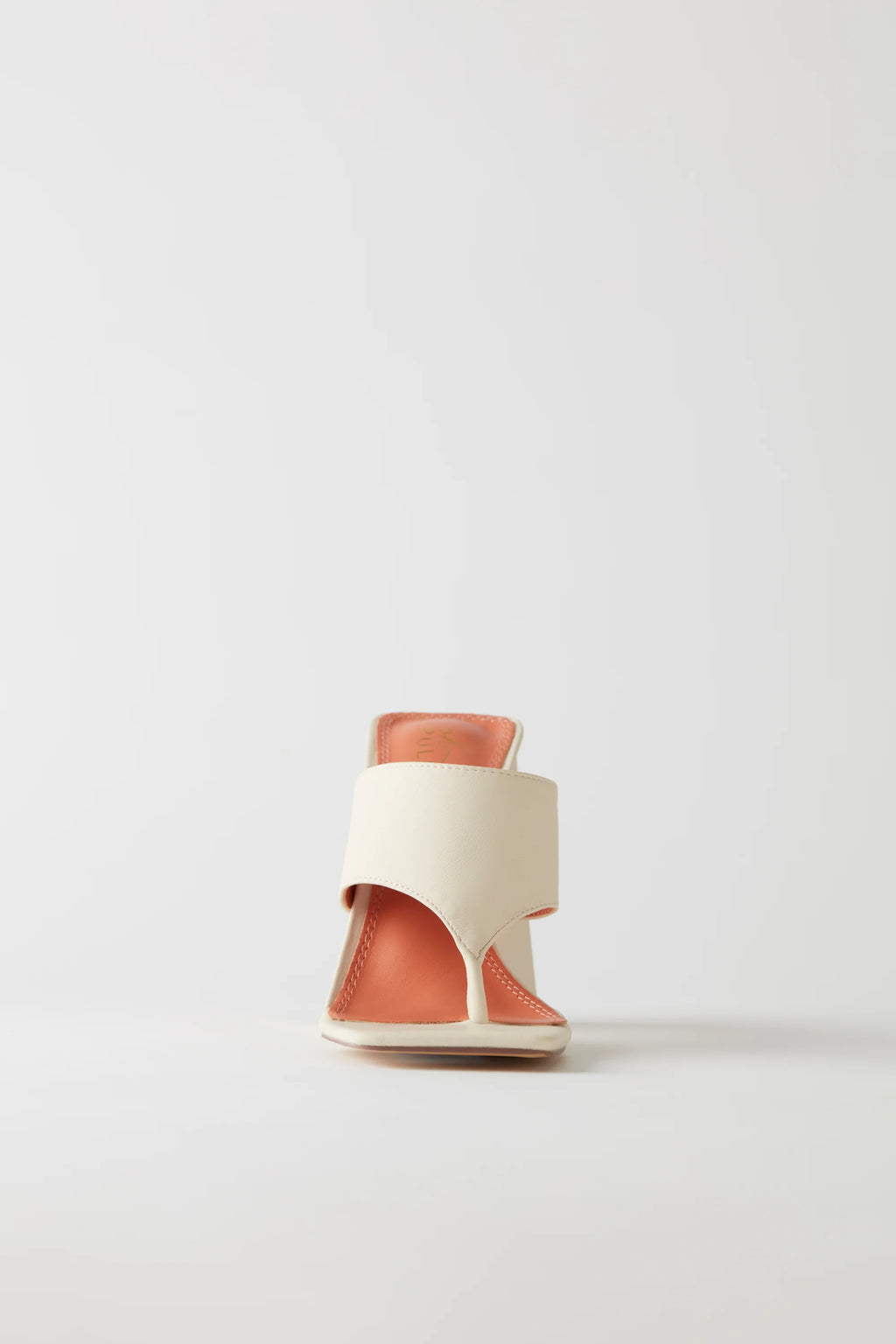 Toe Post Leatherette Mule Heels in Cream