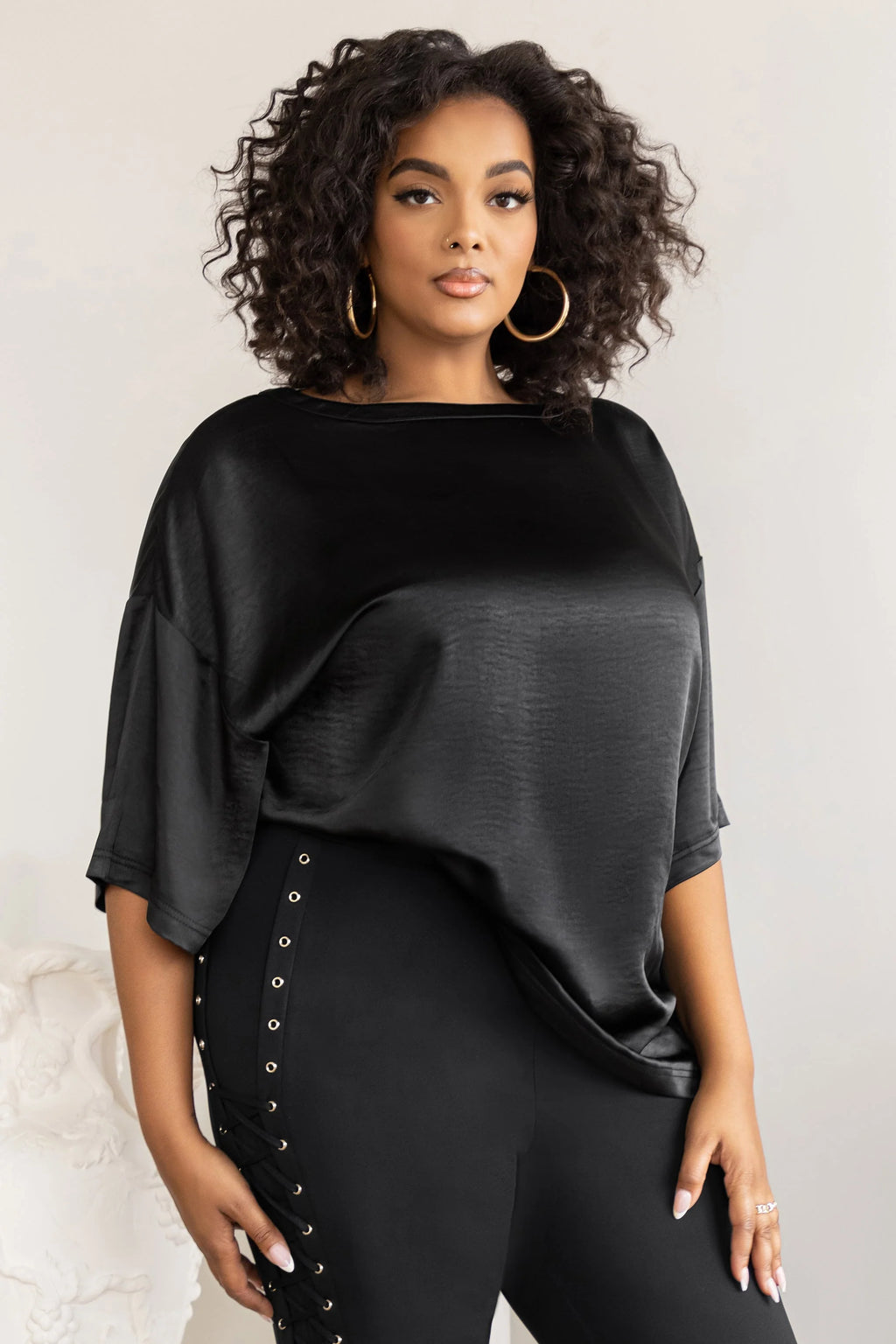 Day Dreaming | Plus Black Satin Relaxed Tee