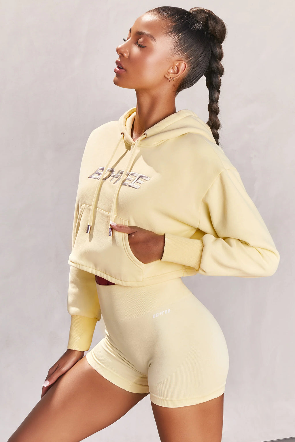 Off Duty Cropped Hoodie in Lemon