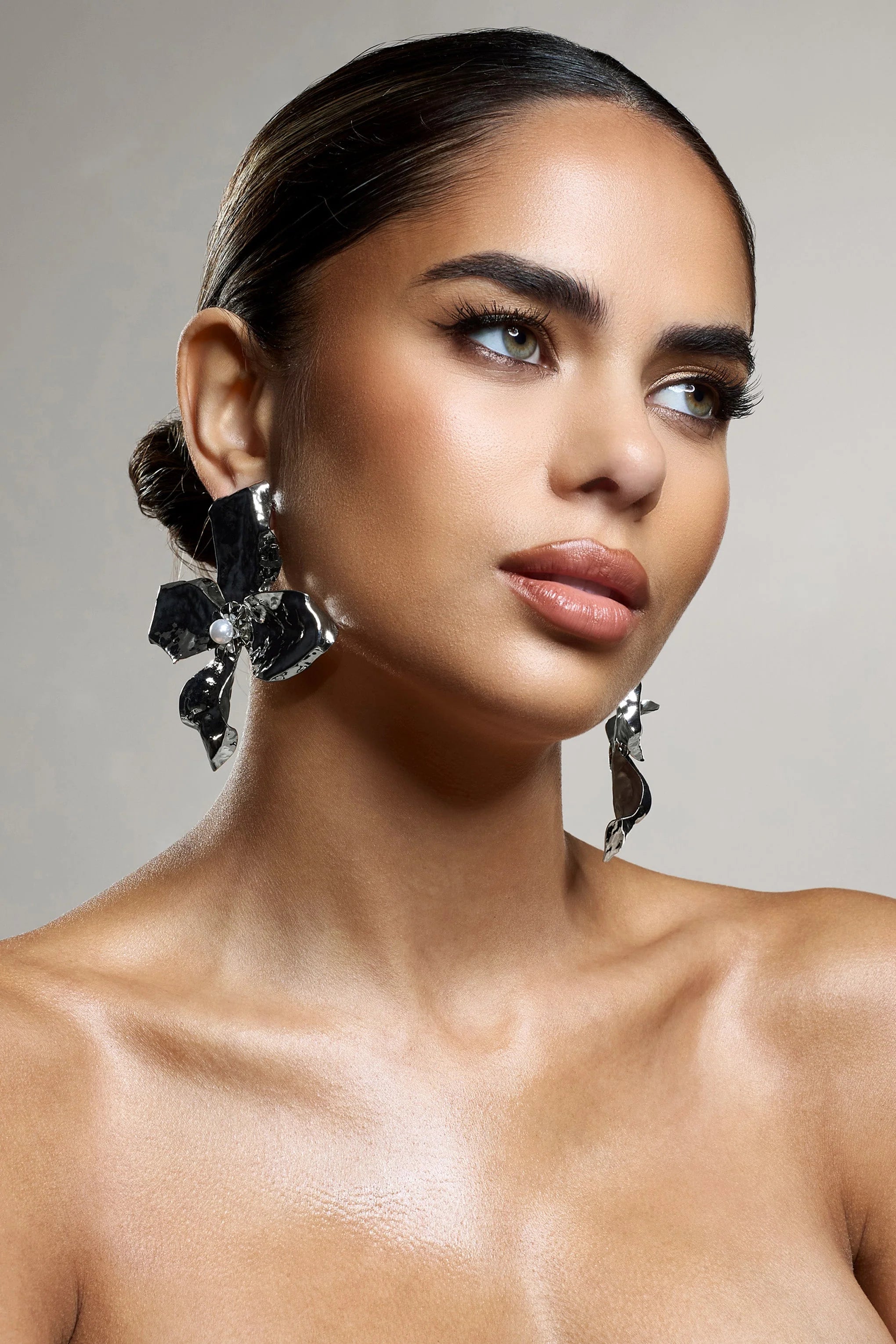 Emry | Silver Pearl Statement Flower Earrings