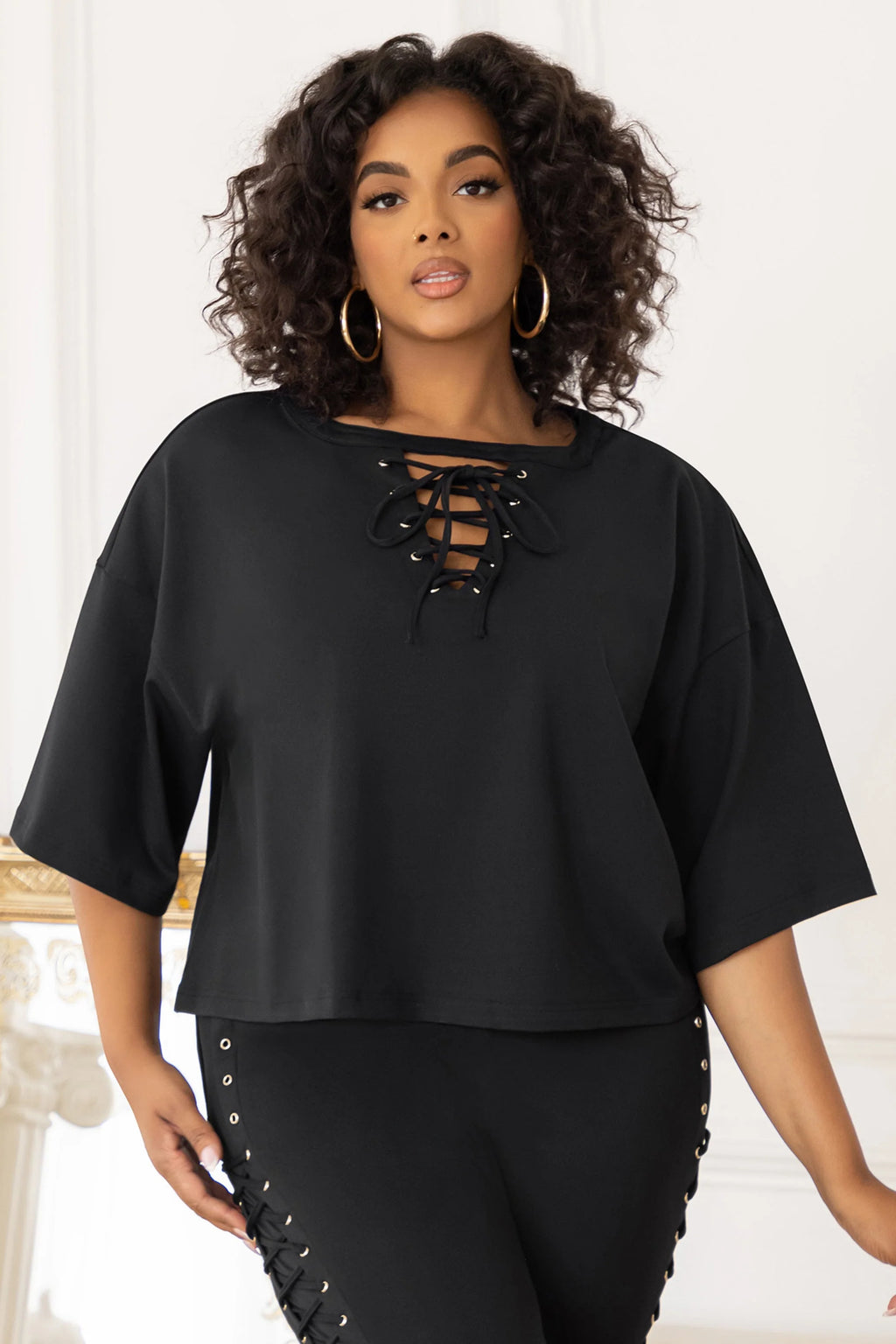 Stepping Out | Plus Black Lace-Up Detail Cropped T-shirt