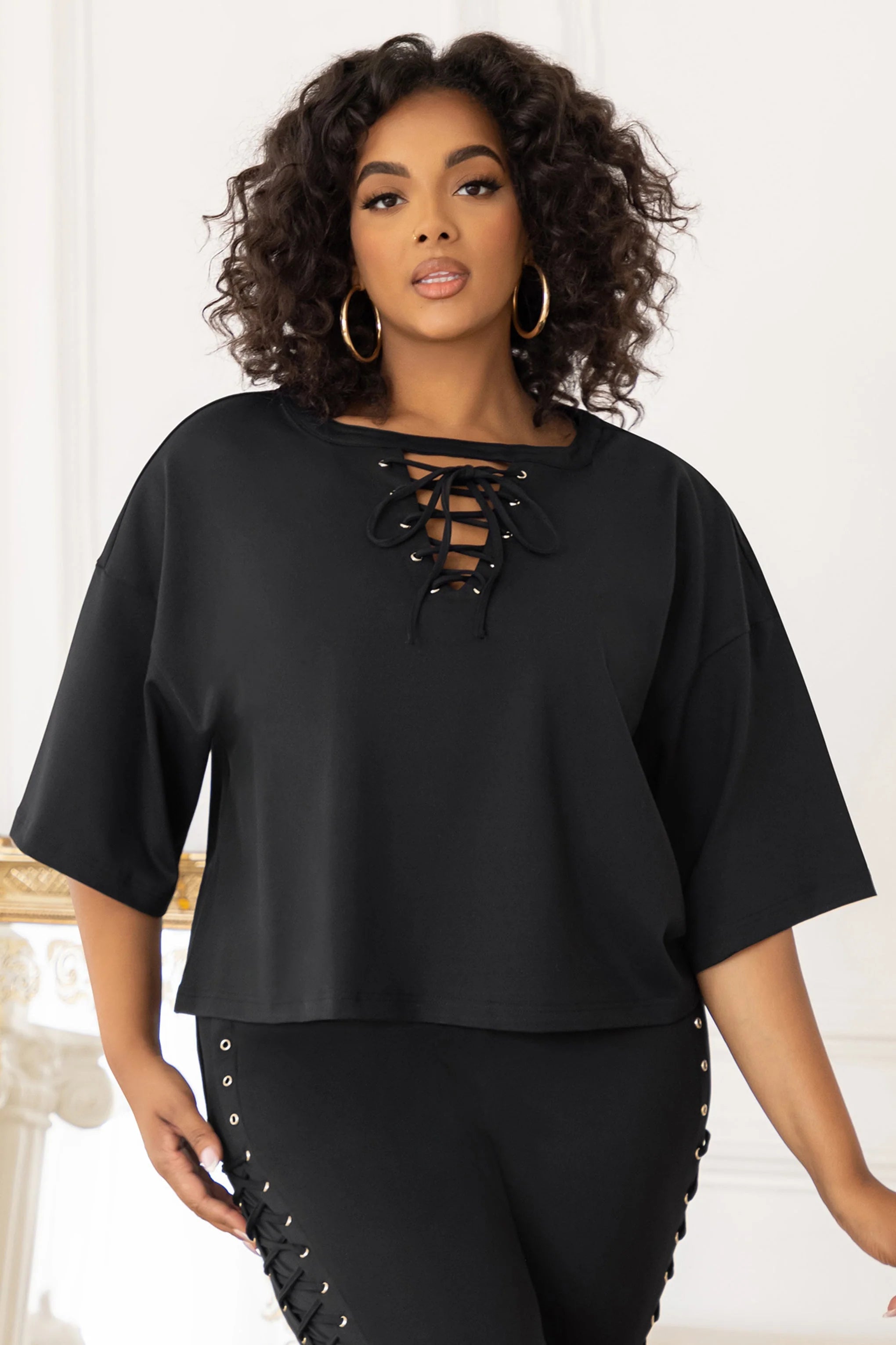 Stepping Out | Plus Black Lace-Up Detail Cropped T-shirt