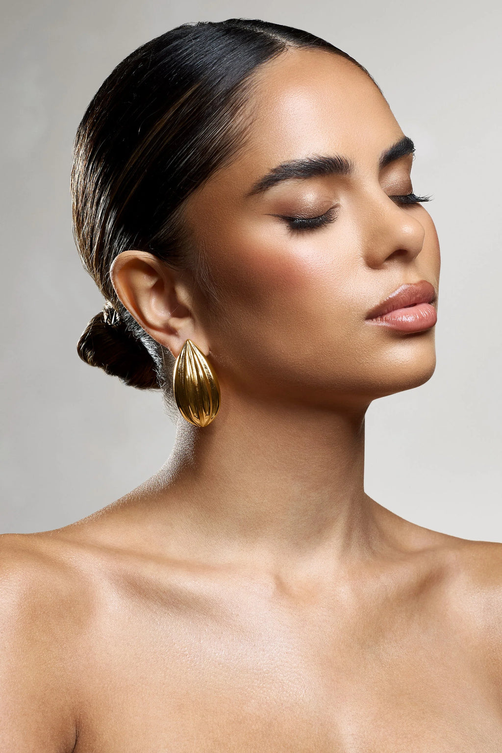 Hollis | Gold Statement Teardrop Earrings