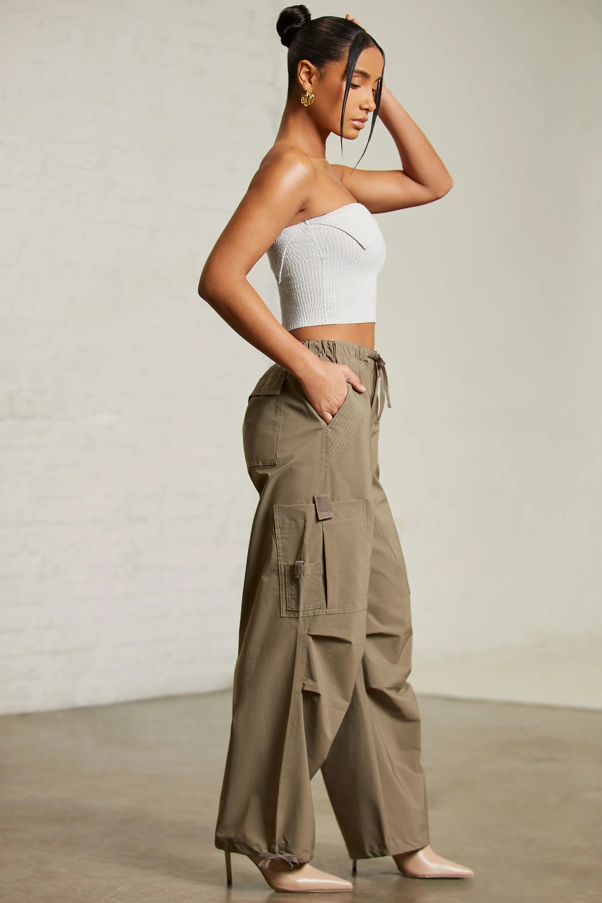 Petite Wide Leg Cargo Trousers in Green