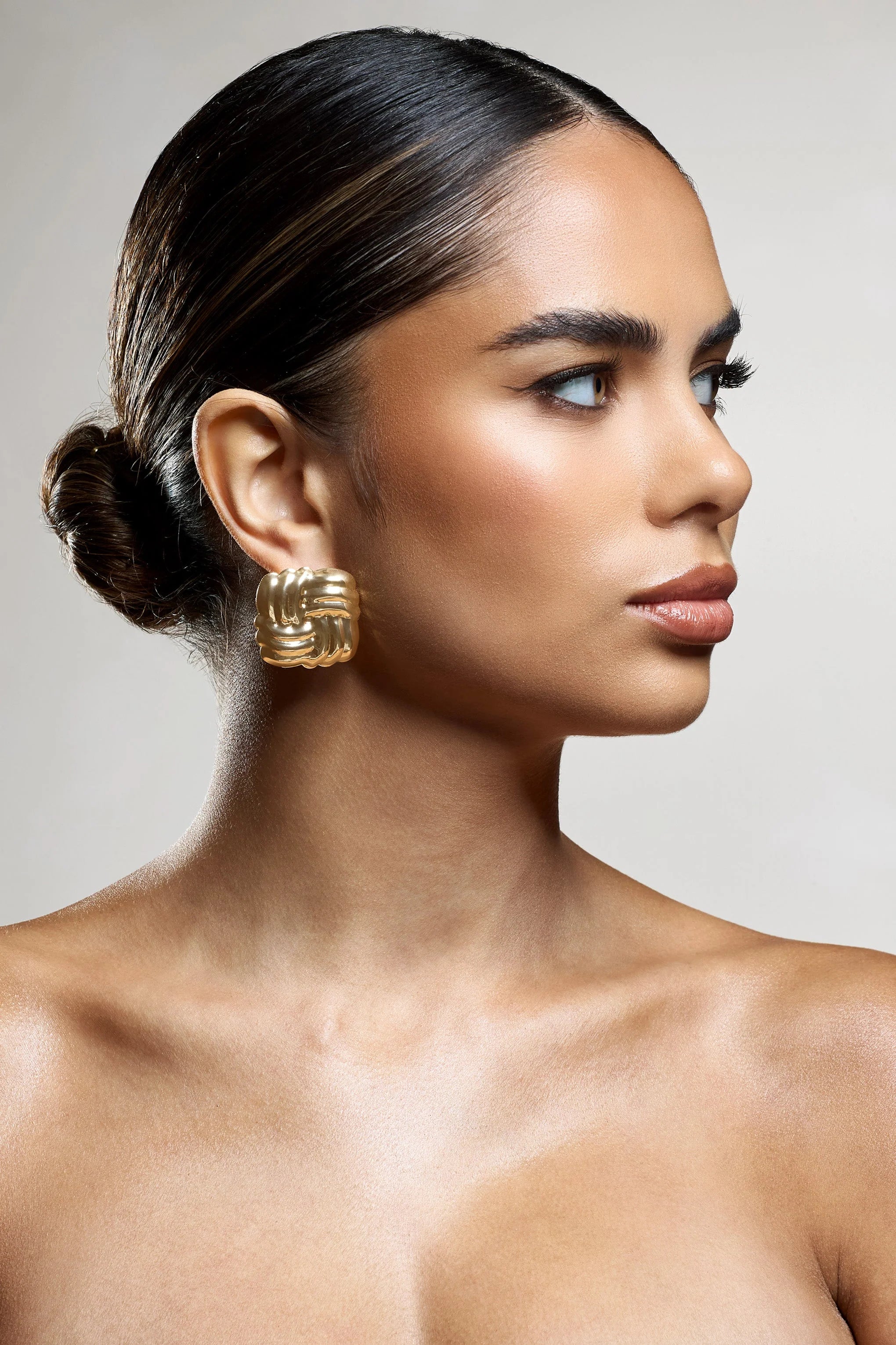 Maine | Gold Knotted Square Earrings