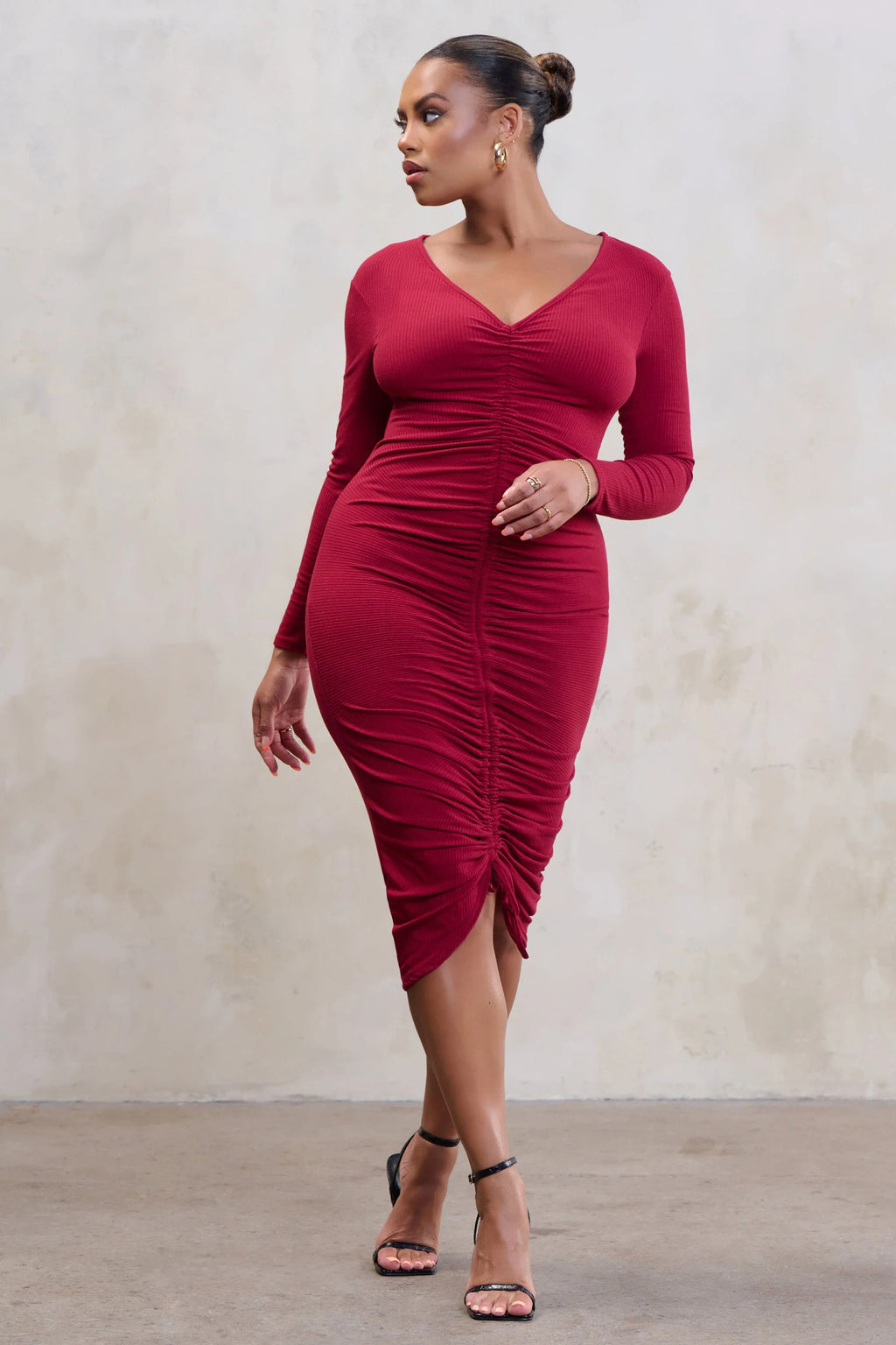 Centre Of Attention | Plus Berry Long Sleeve Ruched Front Midi Dress