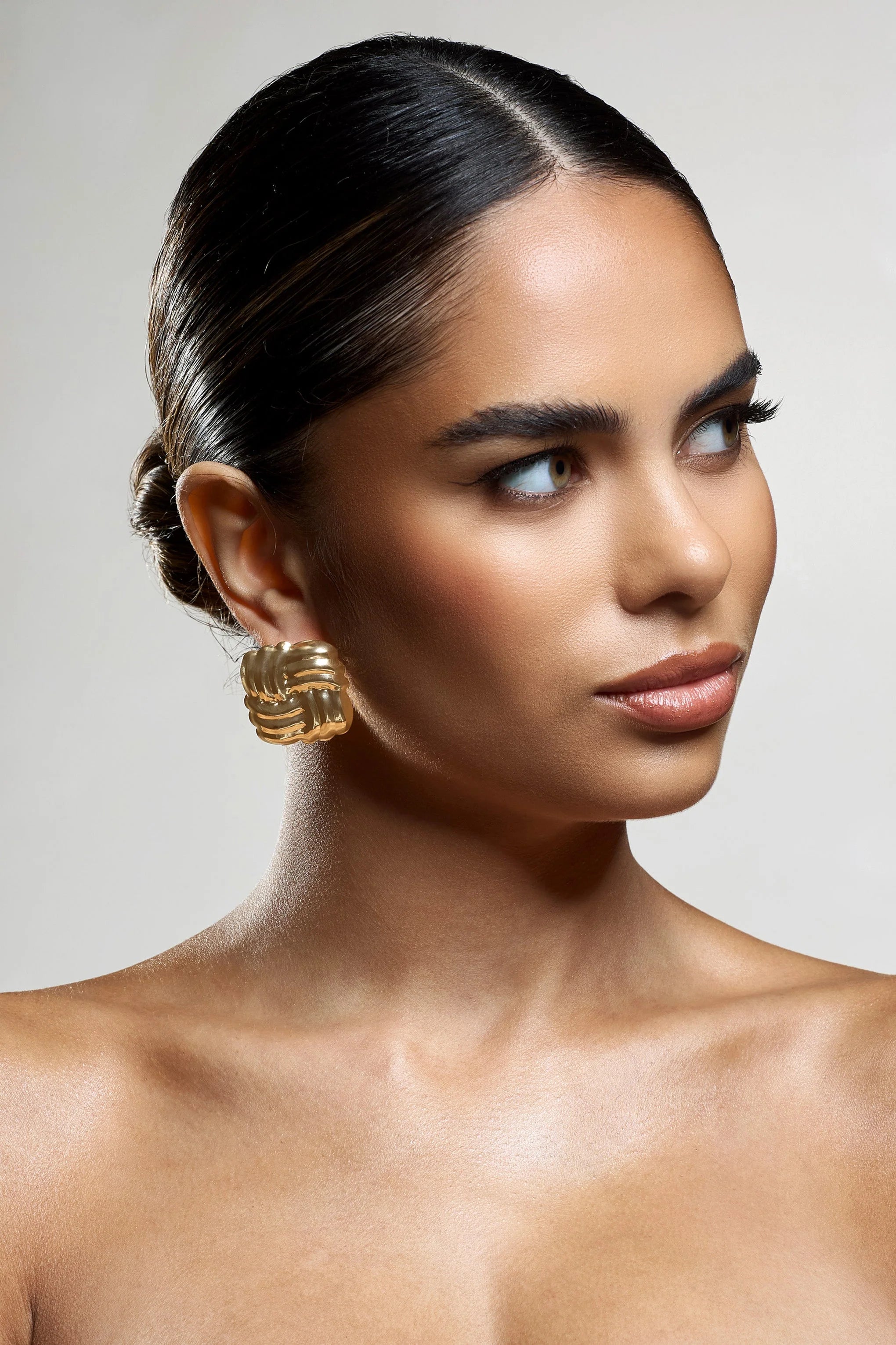 Maine | Gold Knotted Square Earrings